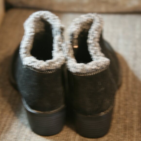 Sporto Women's Faux Suede Bootie, Size 7.5, Black - Picture 4 of 4